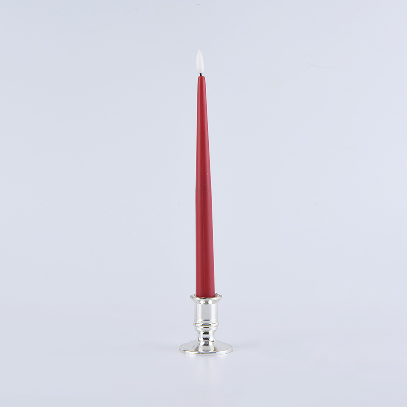 Set di 2 candele coniche senza fiamma con telecomando Set di 2 candele coniche senza fiamma con telecomando